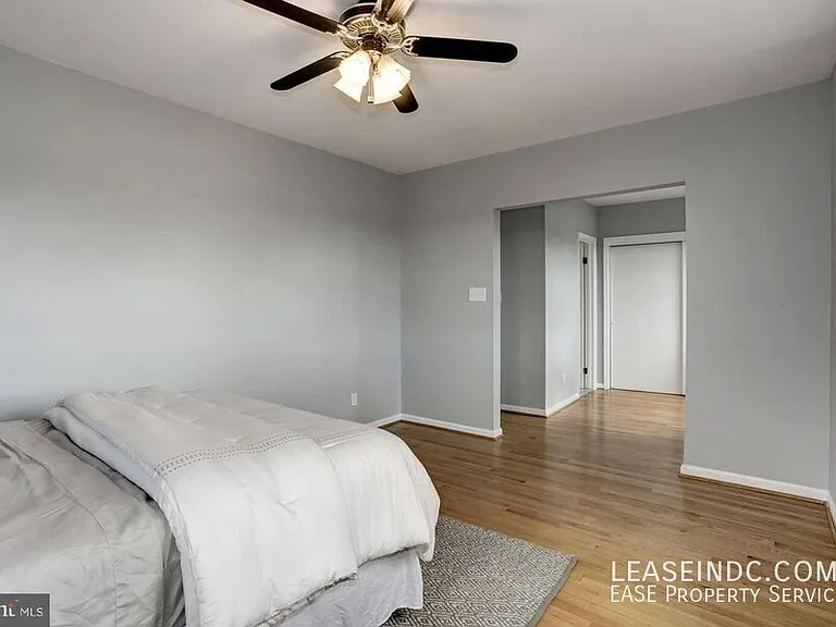 410 11th St NE #17 — Photo 19