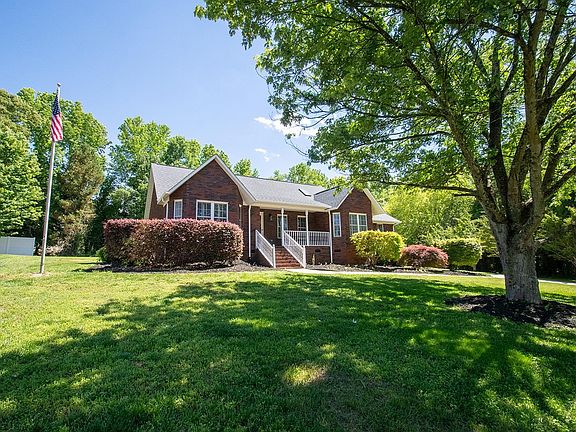 2nd image of 109 Cameron Ln