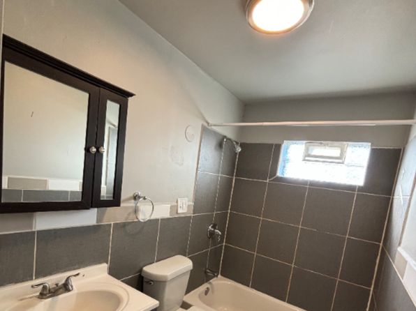 7053 S Dante Ave #3R