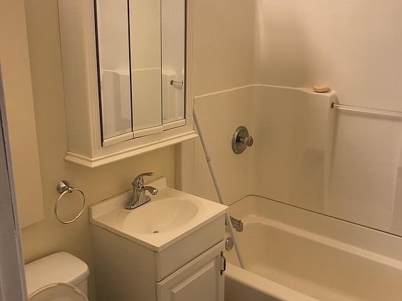 3rd image of 5629 Virginia Ave
