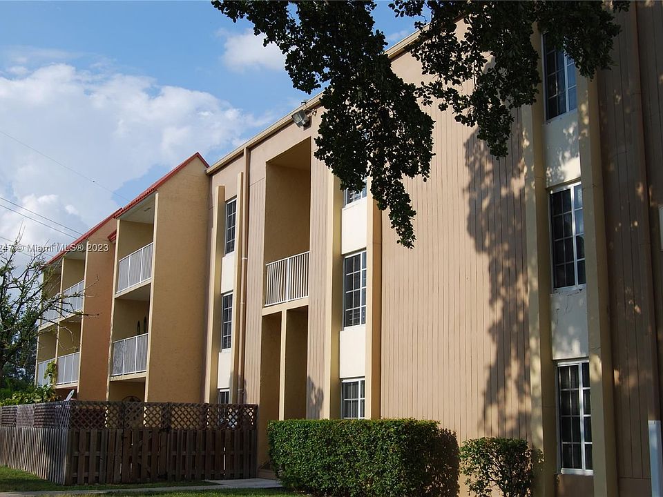 1st image of 4804 NW 79th Ave APT 301