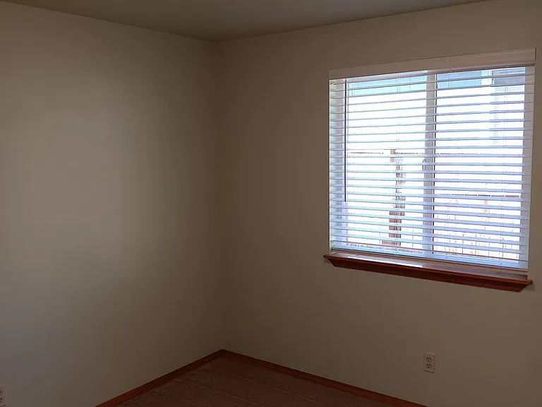 3092 NE Tahoe Ct — Photo 17