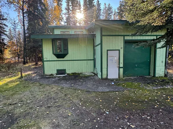 1964 Loose Moose Loop, North Pole, AK 99705