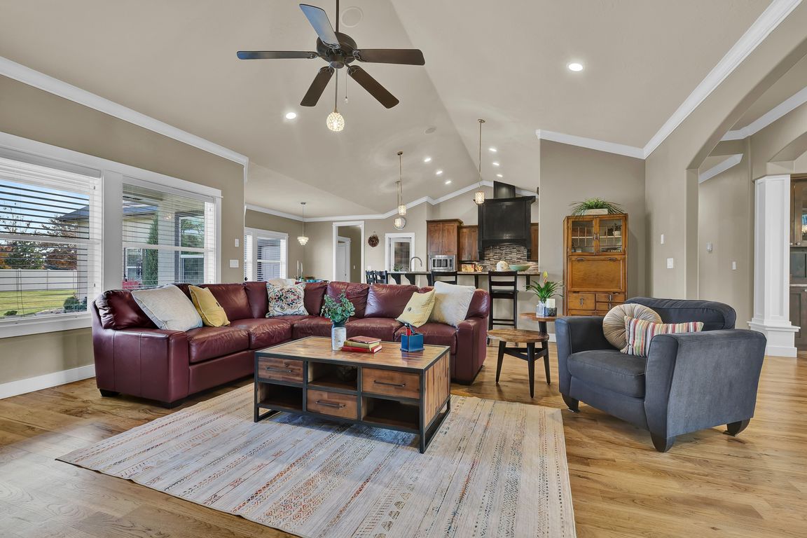 next background image