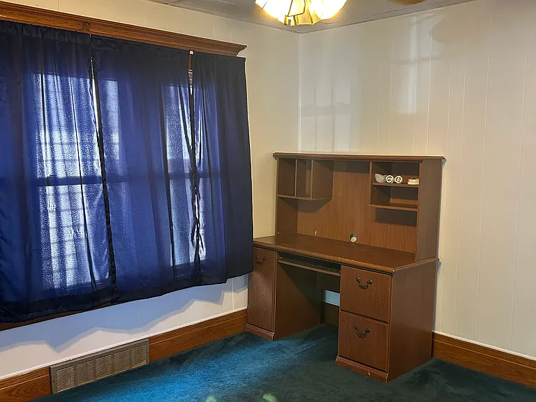 477 Winspear Ave #1 — Photo 6