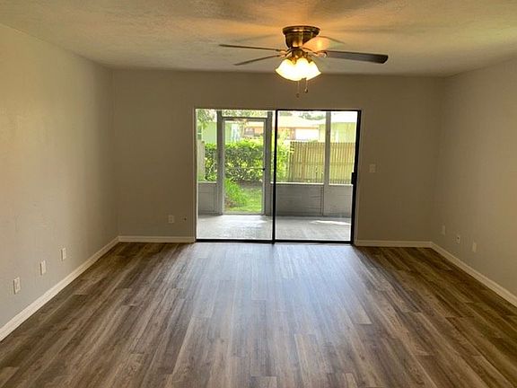 3rd image of 3960 Willow Trail Run APT A3
