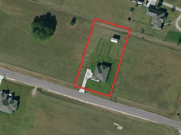 2nd image of 114 Chantry Ln