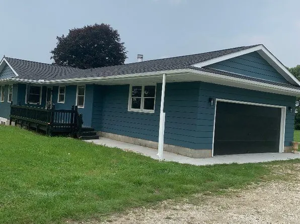 5630 Rattle Run Rd, Saint Clair, MI 48079