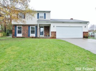 1776 Pine Bluff Dr SE, Kentwood, MI 49508