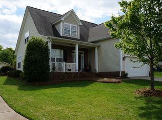 4987 Abernethy Park Dr, Hickory, NC 28602