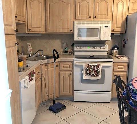 Home For Sale In Pine Ridge