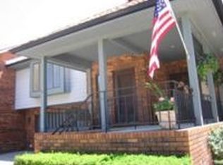 228 Red Top Dr, Libertyville, IL
