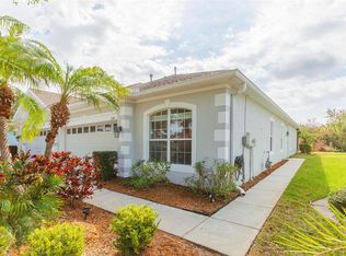 7409 Surrey Wood Ln, Apollo Beach, FL 33572