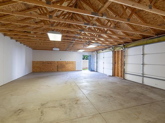 5th image of 5210 33rd Ave S