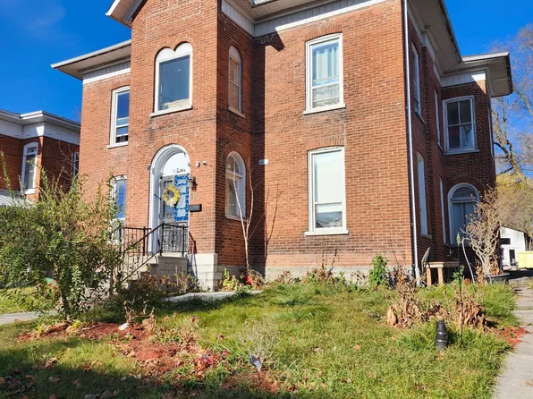 19 Bridge St W, Greater Napanee, ON K7R 2C2