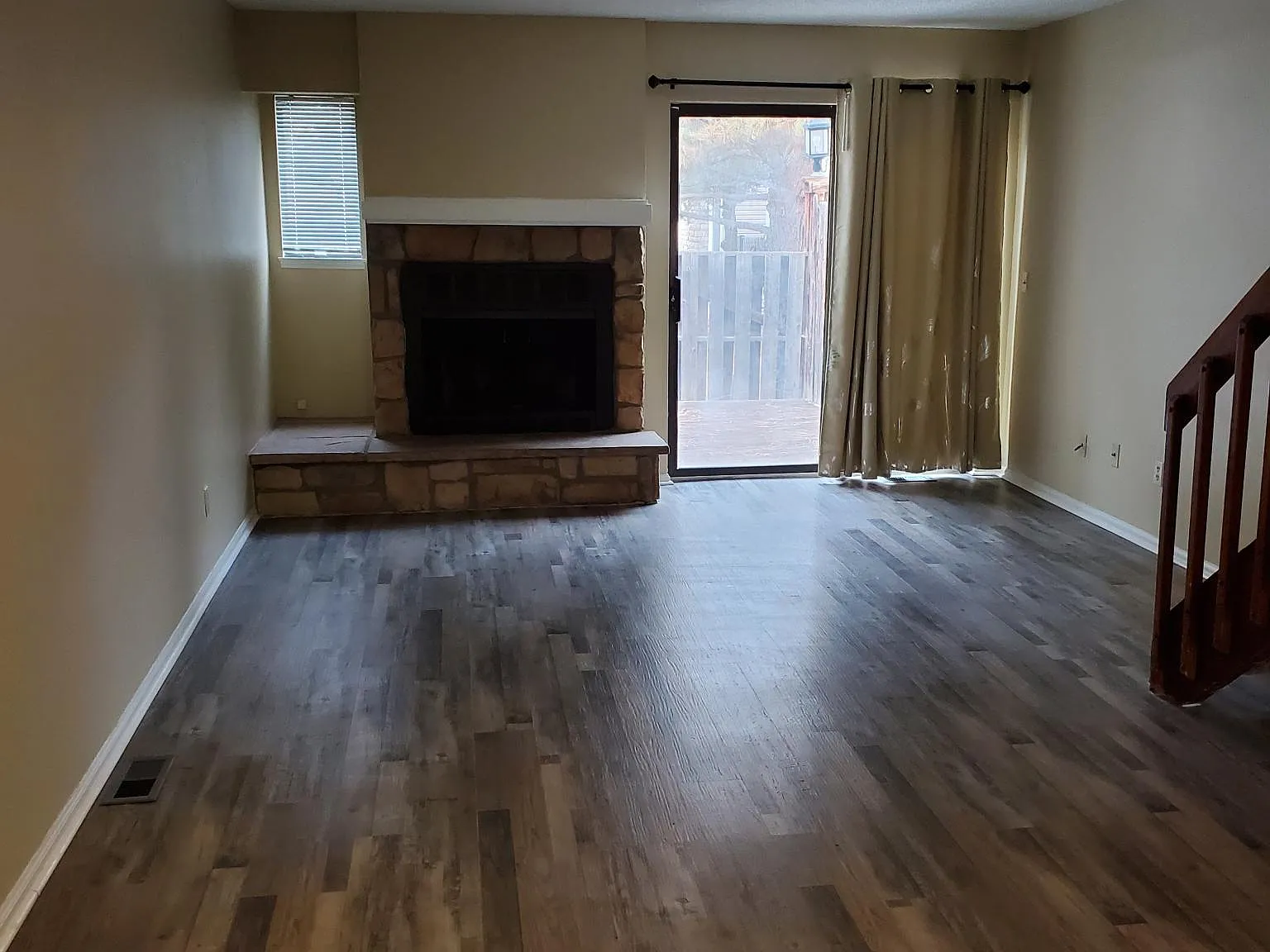 2 bed, 1.5 bath, 980 sqft, $1,625 — Photo 3