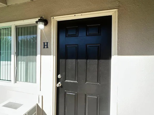 504 Pine St APT H, Coalinga, CA 93210