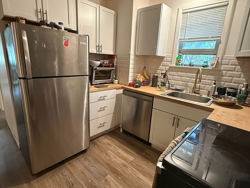 1st image of 1716 Tyler St NE #2