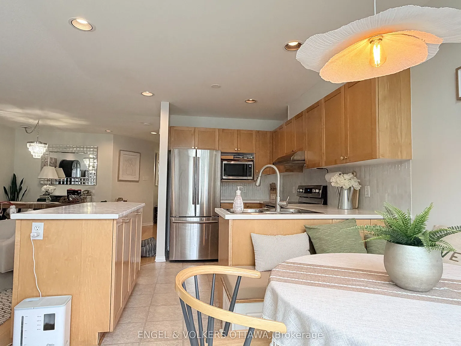 3 bed, $2,750 — Photo 1