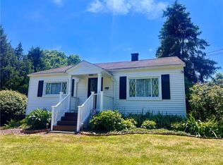 958 Pamela Dr, Lower Burrell, PA 15068