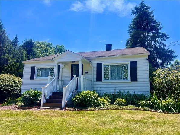 958 Pamela Dr, Lower Burrell, PA 15068