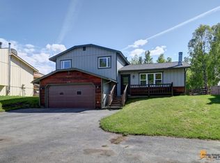 16734 Riddell Cir, Eagle River, AK 99577