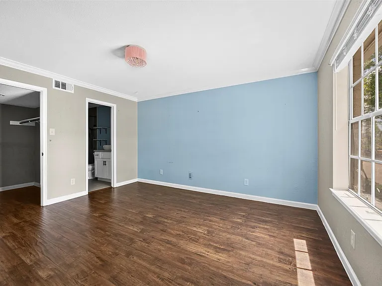 10673 Braes Bend Dr — Photo 12