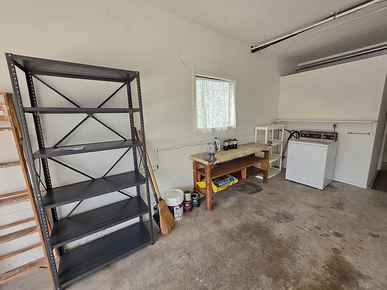 1744 Wesley Ave — Photo 51