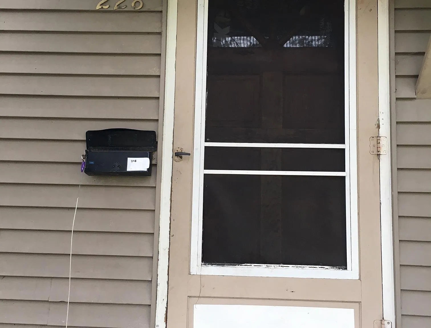 2 bed, 1500 sqft, $1,250 — Photo 2