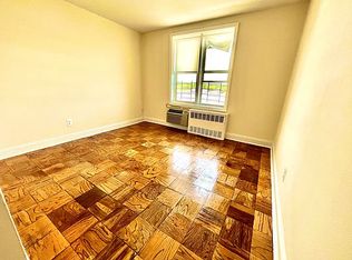 255 Mill Rd APT 5A, Staten Island, NY 10306