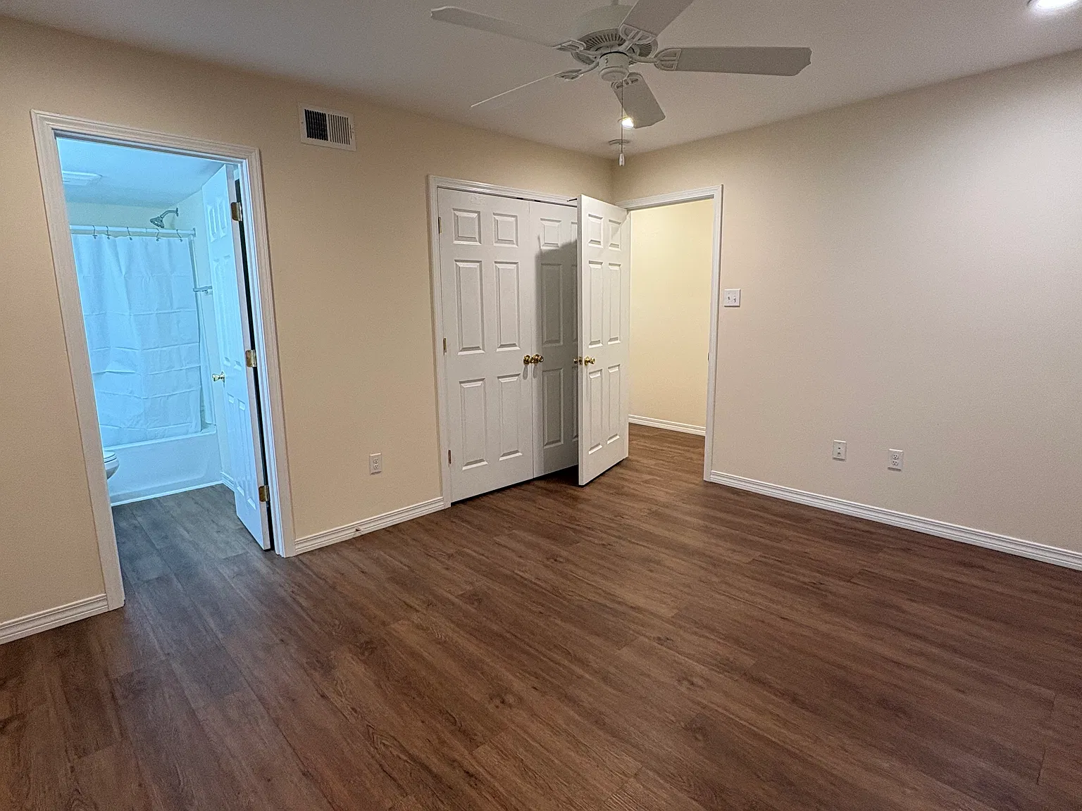 1 bed, $1,025 — Photo 3