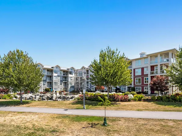 4500 Westwater Dr #101, Richmond, BC V7E 6S1