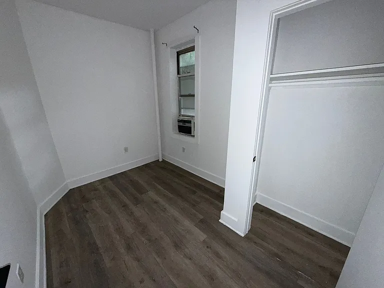 214 64th St #5E — Photo 5