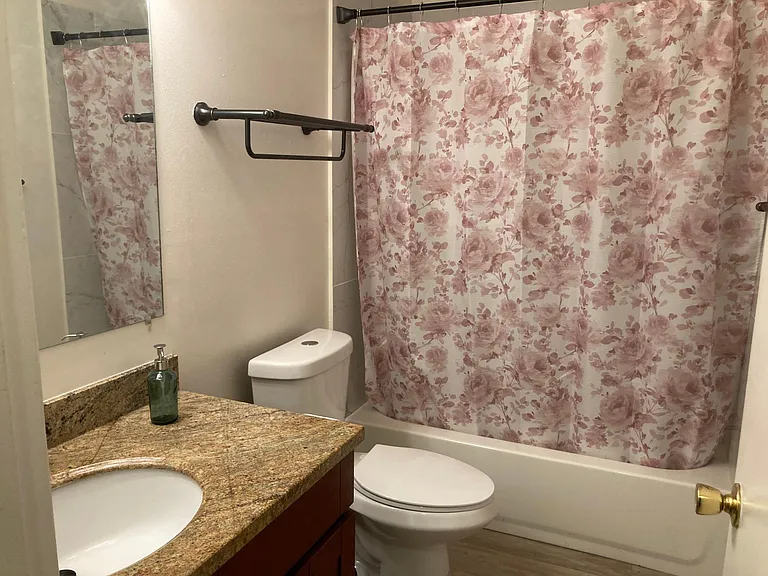 1691 Ontario Dr #6SIX — Photo 36