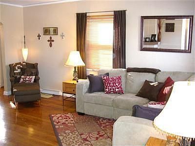 5th image of 224 Cushing Ave