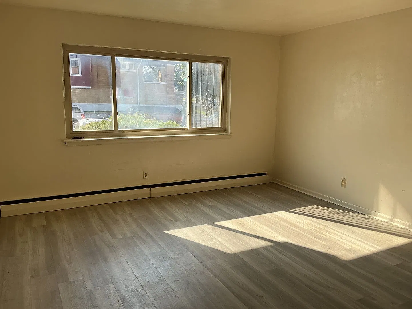 2528 W Wells St. — Photo 2