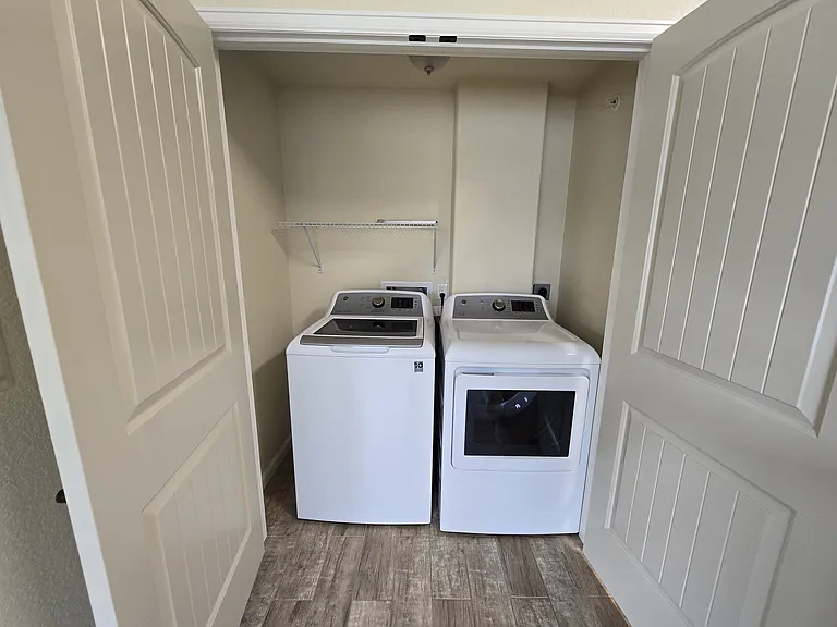 430 W Pikes Peak Ave #302 — Photo 8