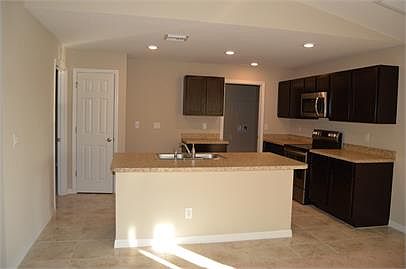 4th image of 2101 NW 10th St