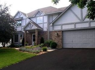 9231 Cambridge Rd, Woodbury, MN 55125