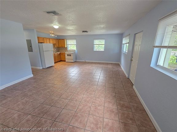 3rd image of 5313 Manatee Dr