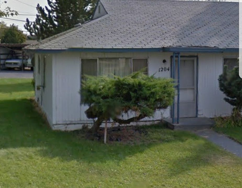 1st image of 1204-1206 Vandenberg Ave