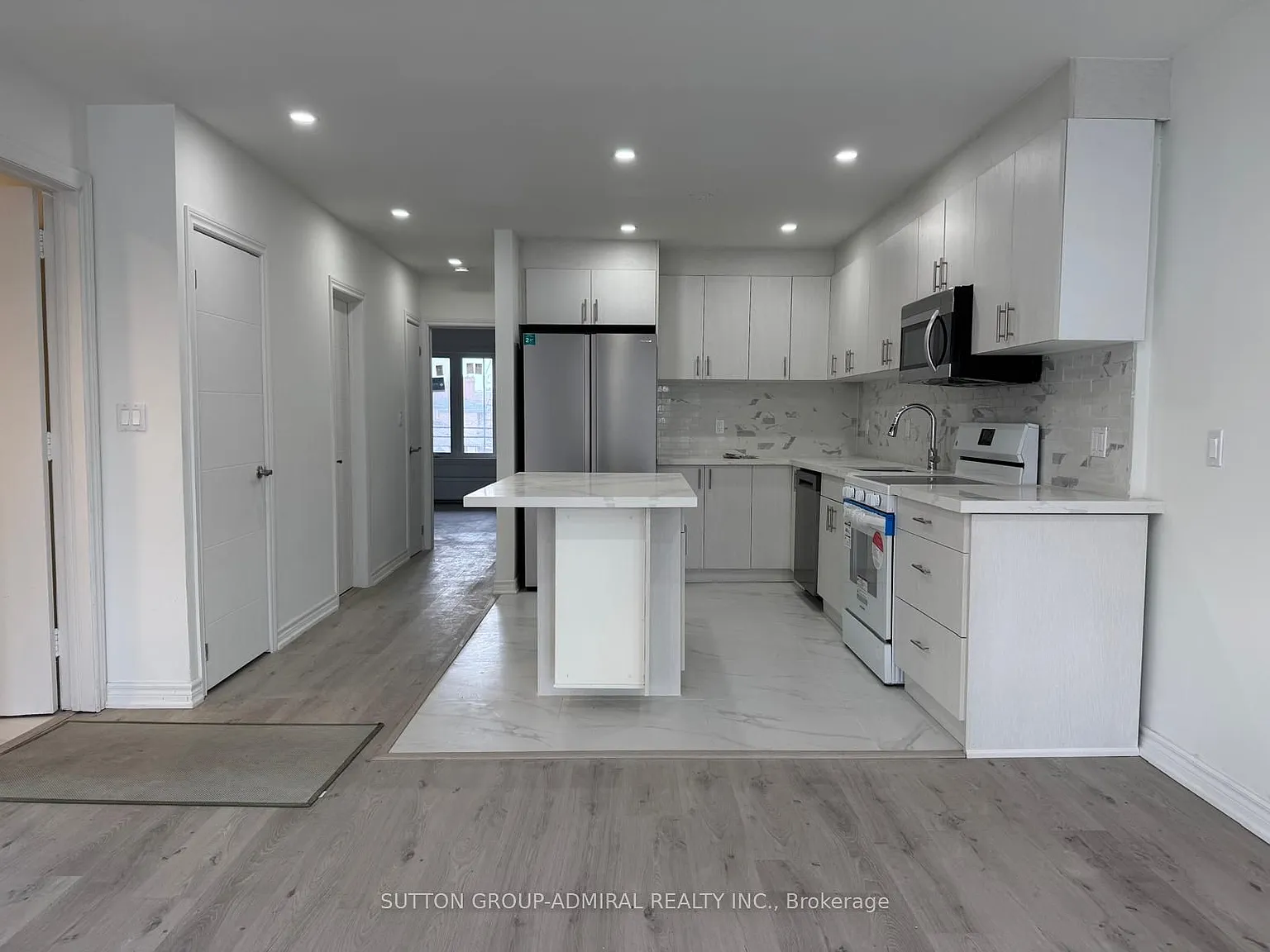 2 bed, $2,300 — Photo 4