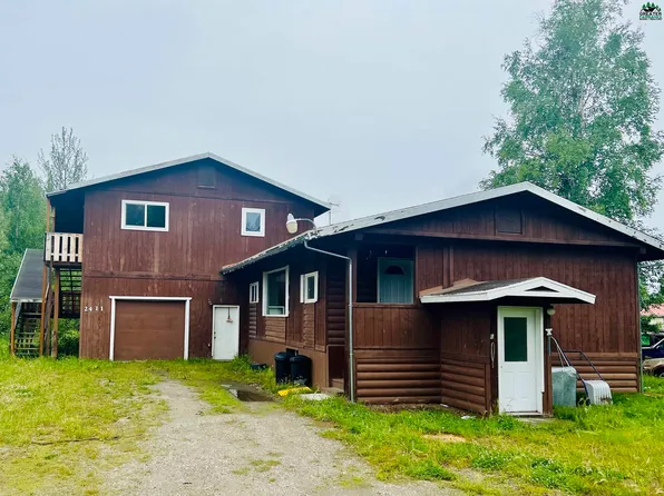 2411 Burtis Ave, North Pole, AK 99705