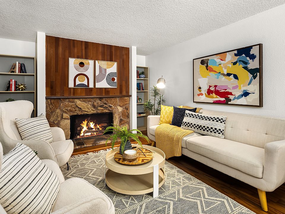 1st image of 4727 W Lake Sammamish Pkwy SE APT B106