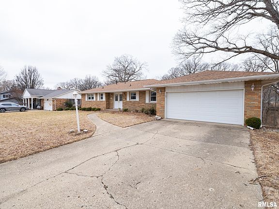 2nd image of 1903 Saint Clair Dr
