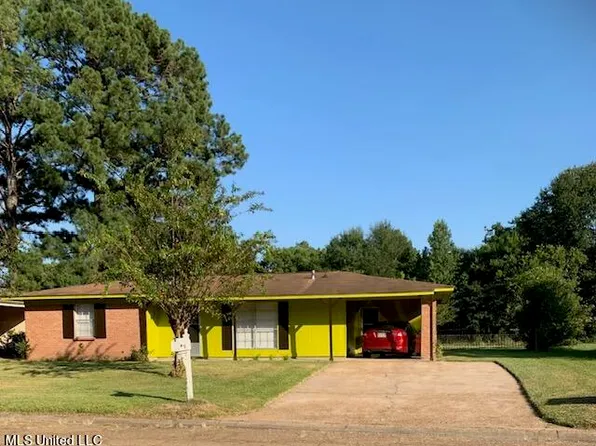 6592 Franklin D Roosevelt Dr, Jackson, MS 39213