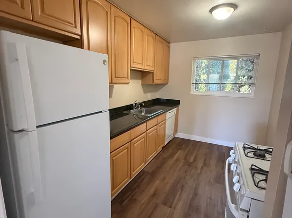 573 Harrison Ave #1, Redwood City, CA 94062