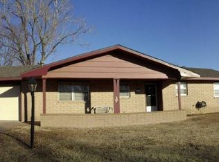 3009 El Camino St, Ponca City, OK 74604