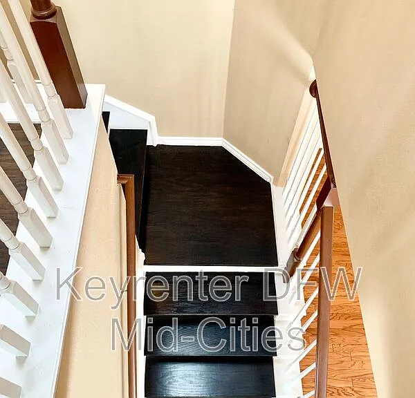8702 Saddlehorn Dr — Photo 30