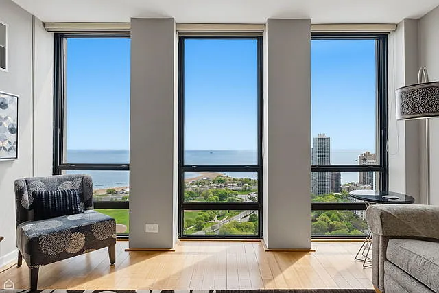 1660 N Lasalle St #3809 — Photo 3
